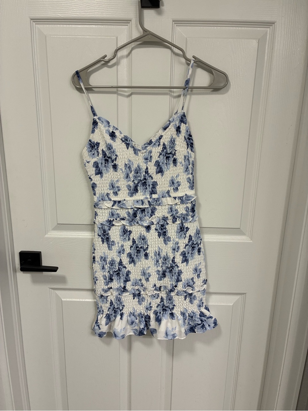 Abercrombie & Fitch White and Blue Smocked Floral Tank